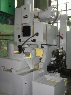 Продаем станки:HKR-C, HKR-E, 5А140П