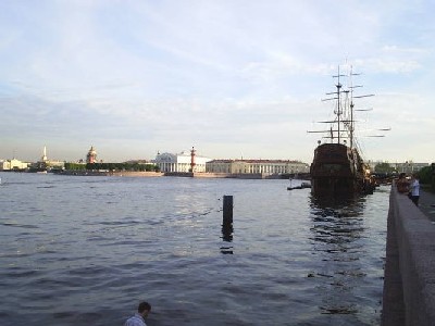 Санкт-Петербург: гостиницы, квартиры посуточно, туры