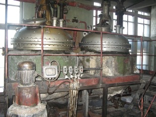 Реактора н/ж 2,5 м3 б/у ,аппараты с перемешивающим устройством