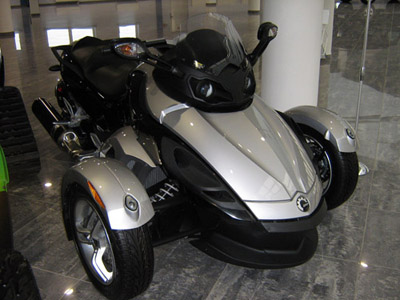 Мотоцикл BRP CAN-AM SPYDER