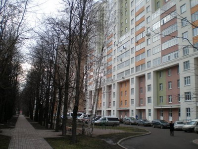 Сдаю 3-комн.кв. - м. Аэропорт