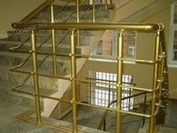 Алюминиевые перила и комплектующие от поставщика.