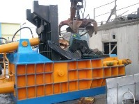 Пресс пакетировочный Y83-250 для металлолома