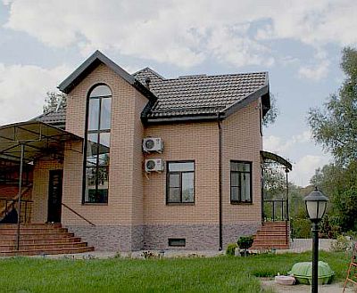 продам коттедж у реки Псекупс